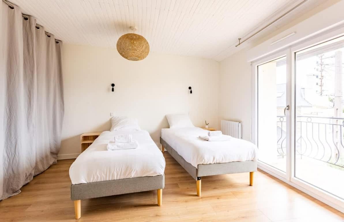Saint Alexandre - Jolie Maison Atypique Avec Terrasse - 4 Personnes Dinard